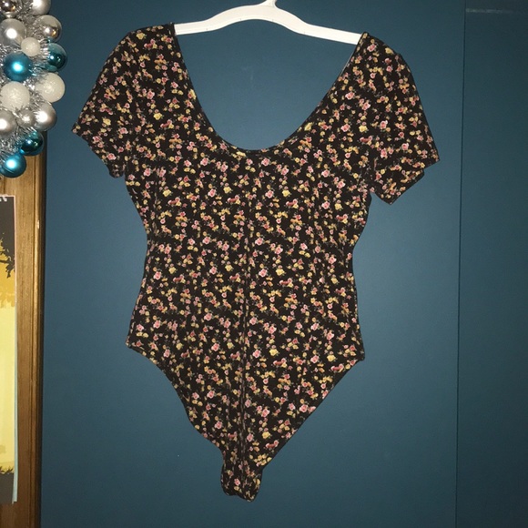 Forever 21 Black Flower Pattern Bodysuit - Picture 4 of 7